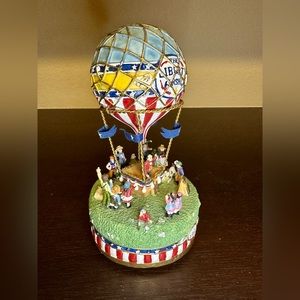 Liberty Falls Airship Music Box | Vintage Collection